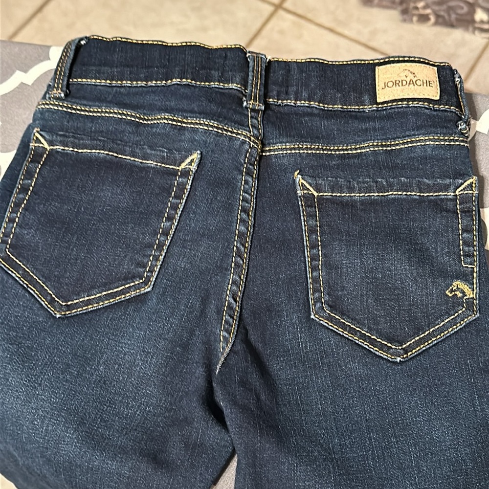 JORDACHE “SUPER SKINNY” GIRLS JEANS. Size 8 Slim. VGUC. VERY LITTLE WEAR.